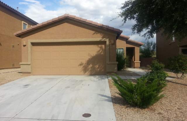 Madera Highlands in Sahuarita! - 68 North Mail Station Lane, Sahuarita, AZ 85629