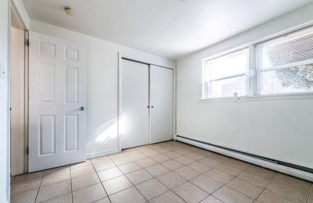 812 S 19th Avenue - Pangea Apartments