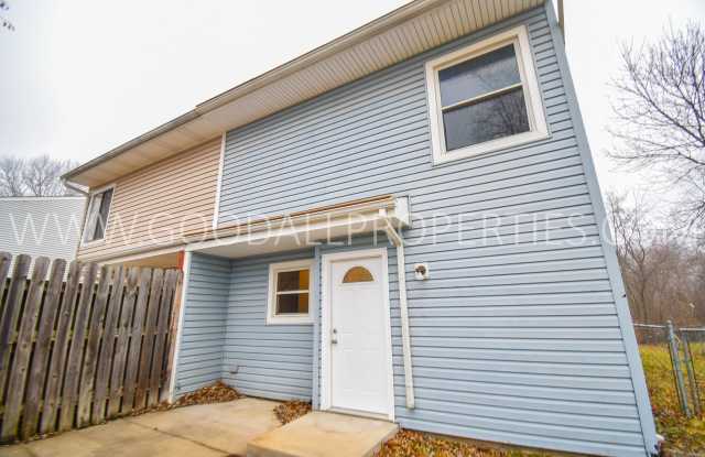 Get half off your first month’s rent when your lease starts by February 28th! 3 Bedroom 1.5 Bathroom Duplex