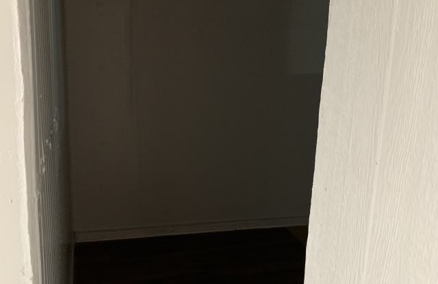 808 Norwegian Avenue