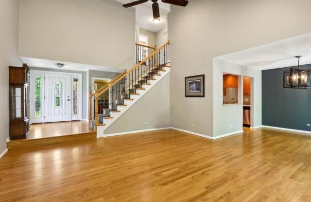 232 W Grant Village Street