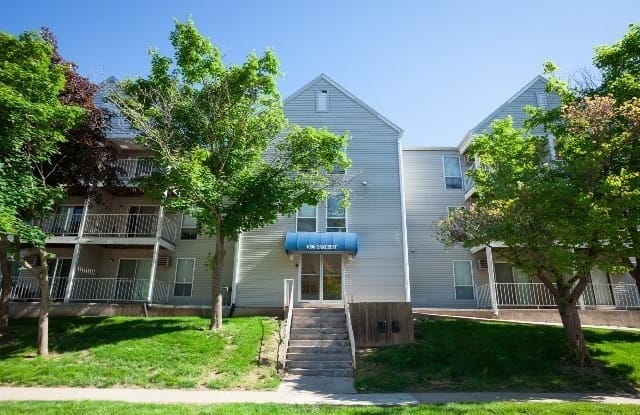 1006 Oakcrest Street Unit: 207 - 1006 Oakcrest Street, Iowa City, IA 52246