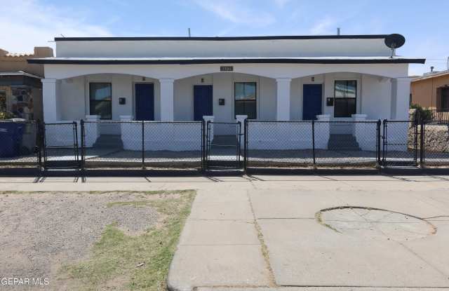 3906 1/2 TULAROSA #A Avenue