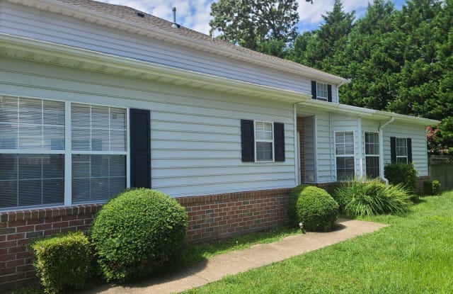 305 Belmont Circle - 305 Belmont Circle, York County, VA 23693