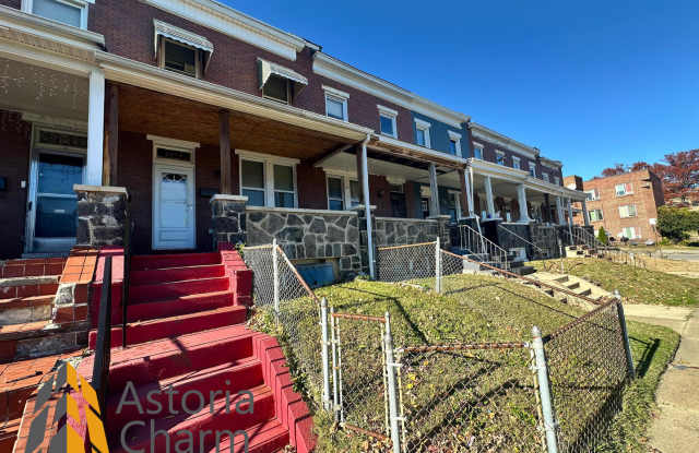 3 Bedroom or 2 Bedroom with Den featuring Fenced Yard and Updated Kitchen