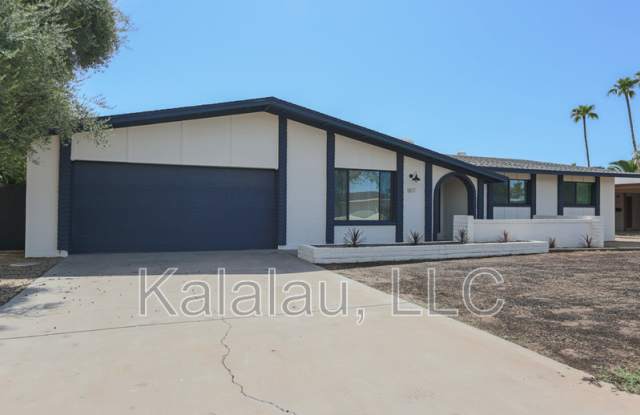 Photo of 1817 E Alameda Dr