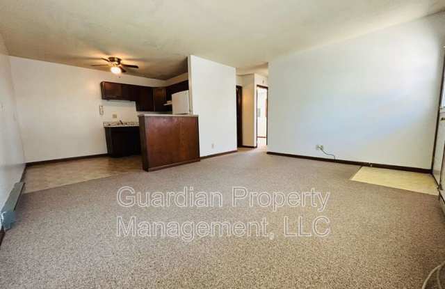 Photo of 1135 N College Dr