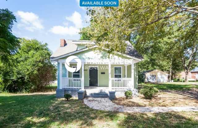 Photo of 2620 Midland Avenue