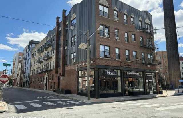 35 ROCK ST