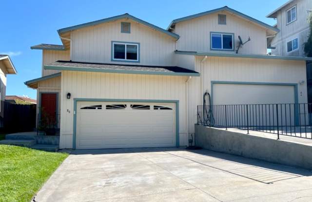 Beautiful Townhome Located in Watsonville! - 86 Montebello Drive, Watsonville, CA 95076