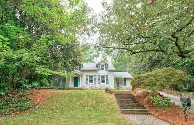 Executive 3/3 House in College Heights- $2,795