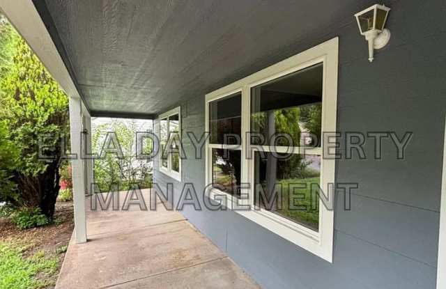 1235 North Piatt Avenue