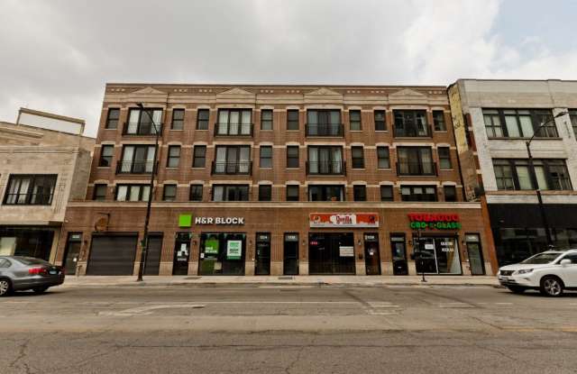 1240 N Milwaukee Ave photos photos