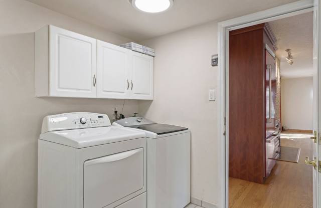 POOL PARADISE IN A COVETED NEIGHBORHOOD STYLISH UPGRADES | EXTREME CONVENIENCE