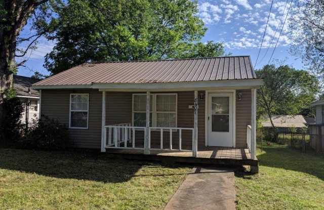 8407 Thomas Avenue - 8407 Thomas Avenue, Leeds, AL 35094