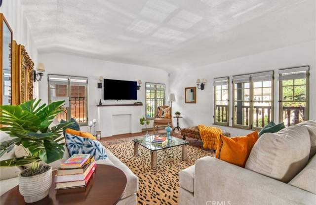 Photo of 8246 4th Street