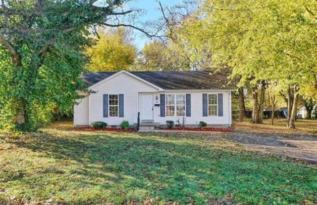 Beautiful 3 Bedroom, 1 1/2 Bath Home on Large Lot