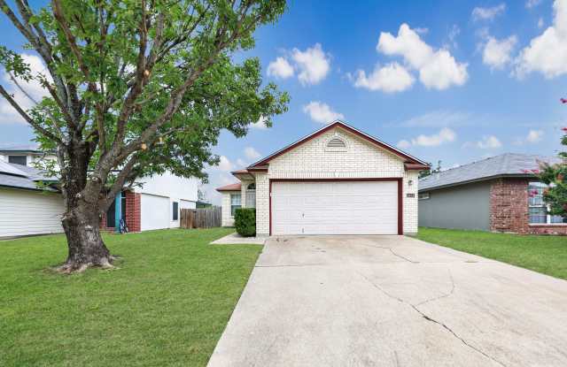 1404 Fox Creek Dr