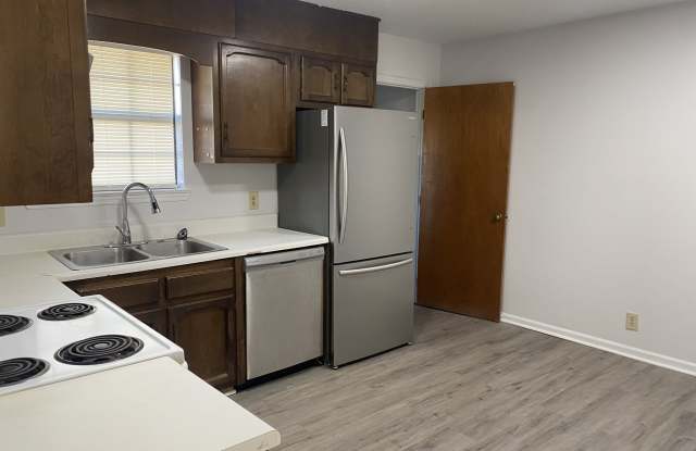 5009 Marylin Lane - B