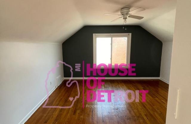 3 BEDROOM | 1 BATH | FREE PRE SCREEN photos photos