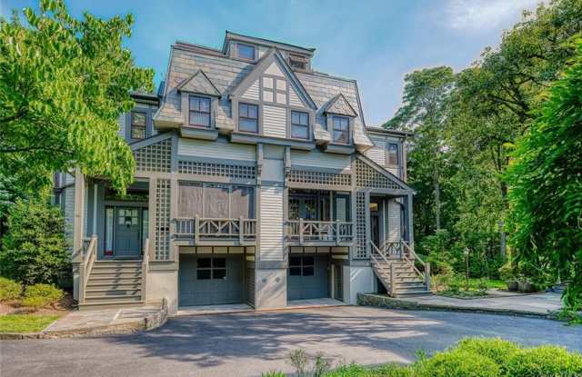 16 Clinton Avenue