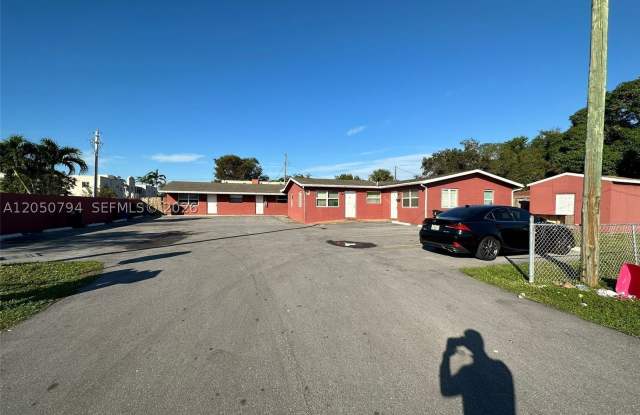 623 NW 9th Ave
