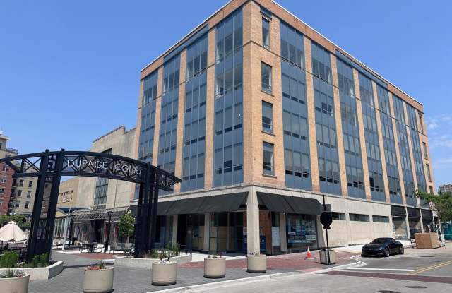 Photo of 40 DuPage Court