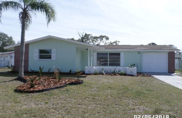 3165 HARVARDSTON LOOP - 3165 Harvardston Loop, Beacon Square, FL 34691