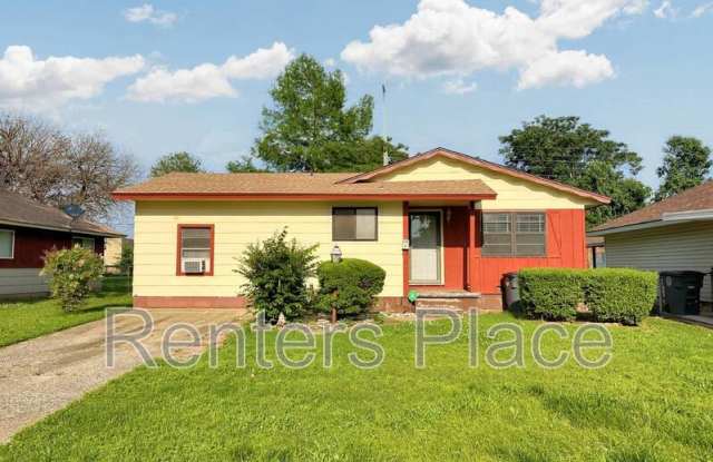 2407 South Olympia Avenue