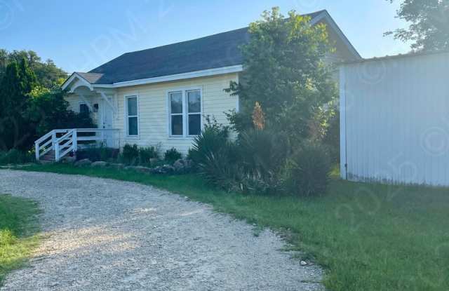 30020 Leroy Scheel Rd., Bulverde, TX 78163