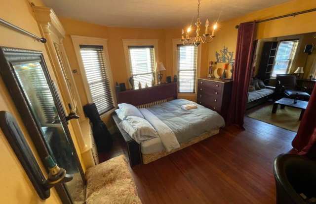 41 Marion Rd.