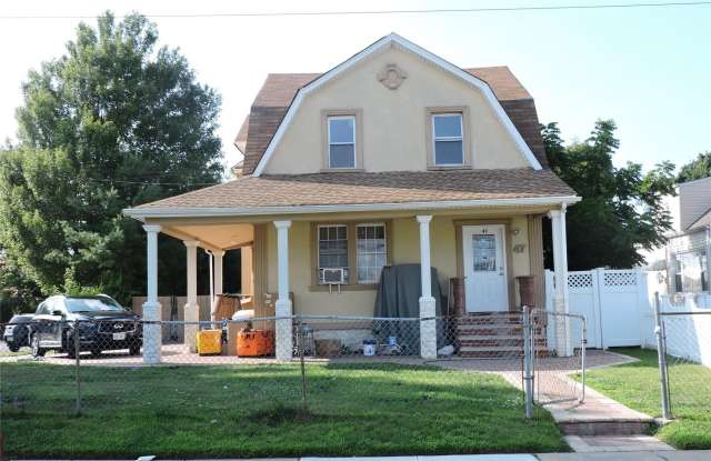 47 Hillside Avenue