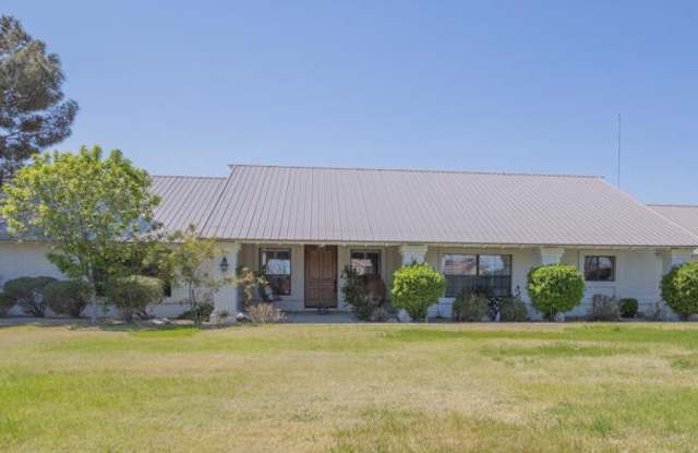 18107 W DUNLAP Road