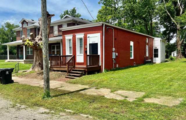 2331 Cedar St