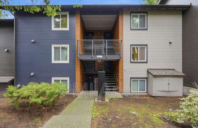12107 NE Bel Red Rd d204