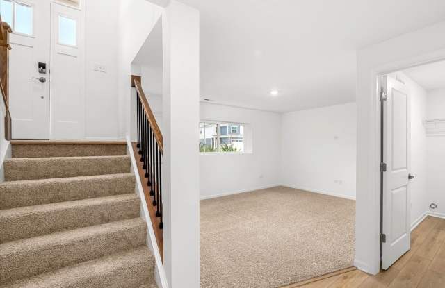 25656 W Yorkshire Drive