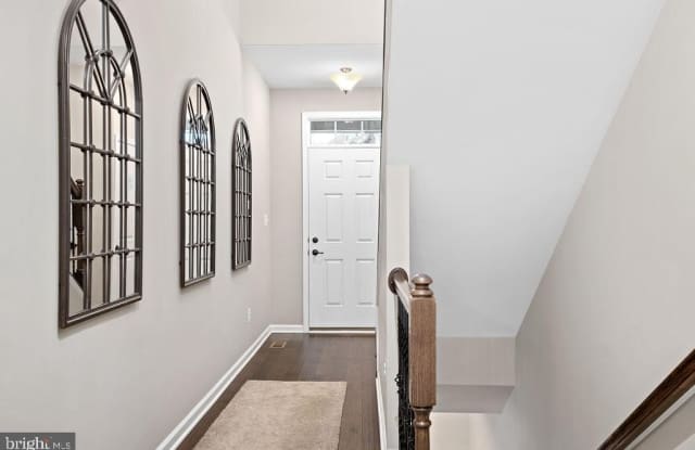 18040 RED MULBERRY Road