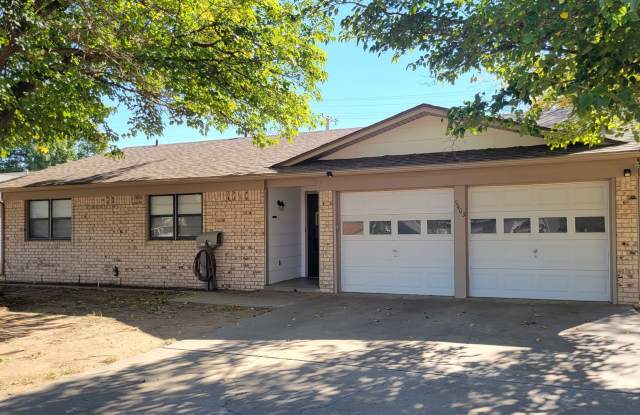 Leasing now! Cozy and comfortable 3/2/2 Brick Home Available for August