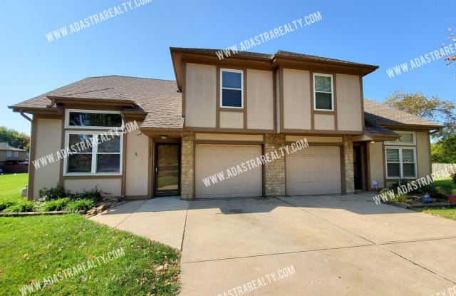 7721 W 152nd St - 7721 West 152nd Street, Overland Park, KS 66223