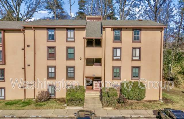 2200 Castle Rock Sq Apt 32