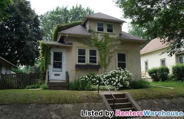 Photo of 1240 West James Avenue