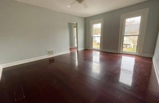 10 Washington Avenue