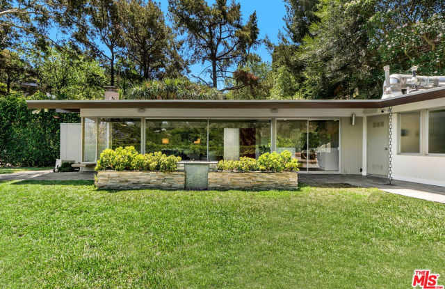 7290 Packwood Trl