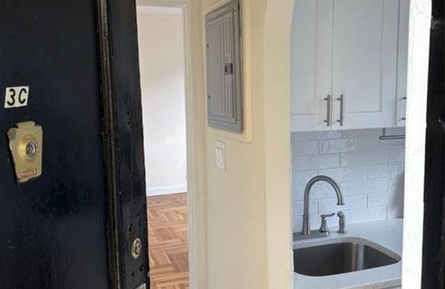 2066 East 15th Street