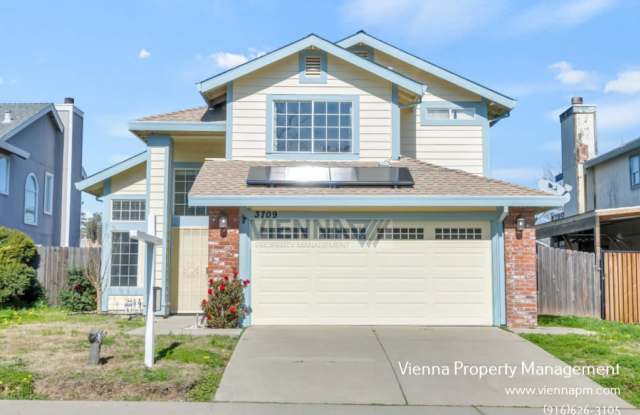 3709 Lily Hill Ct