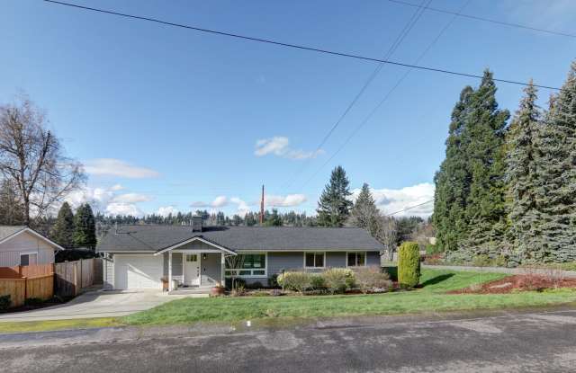 Beautifully Remodeled 4bd, 1.75ba Rambler Available in the Heart of Bellevue.