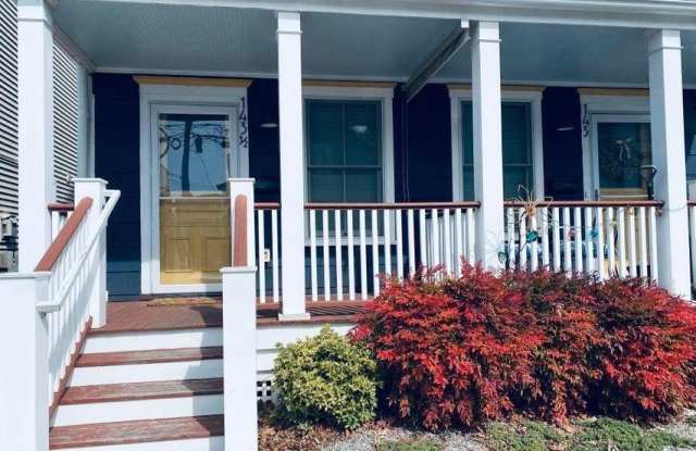 143 Mount Hermon Way unit: 1/2