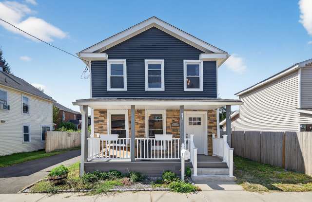 10 Bruce St