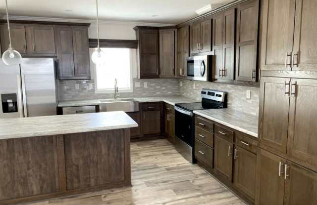 6016 Las Nubes, #584