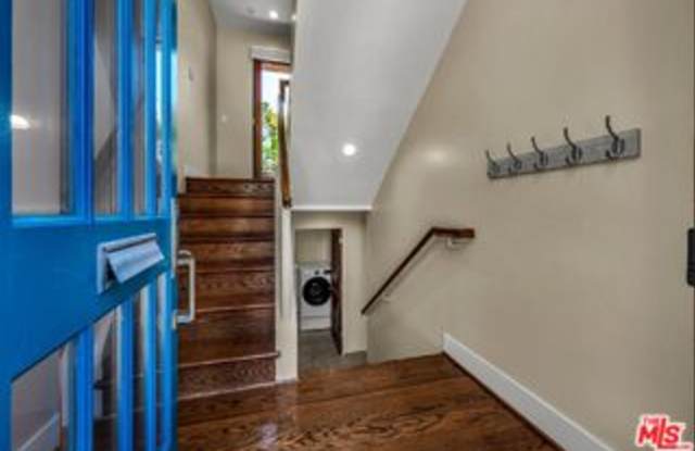 308 Gull Street